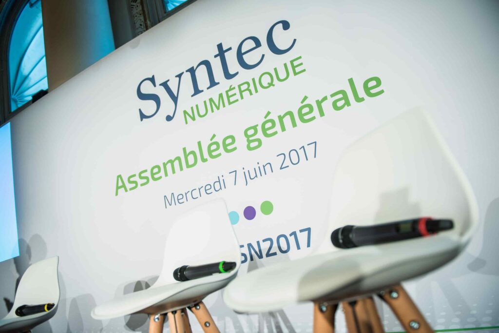 Quatorze administrateurs élus au sein du Conseil d’administration