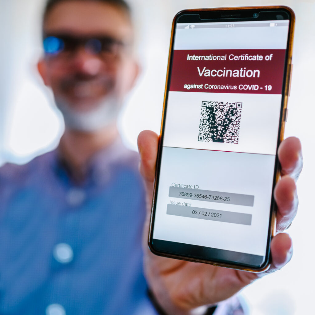 Health passports, access to vaccines: how software publishers provide solutions